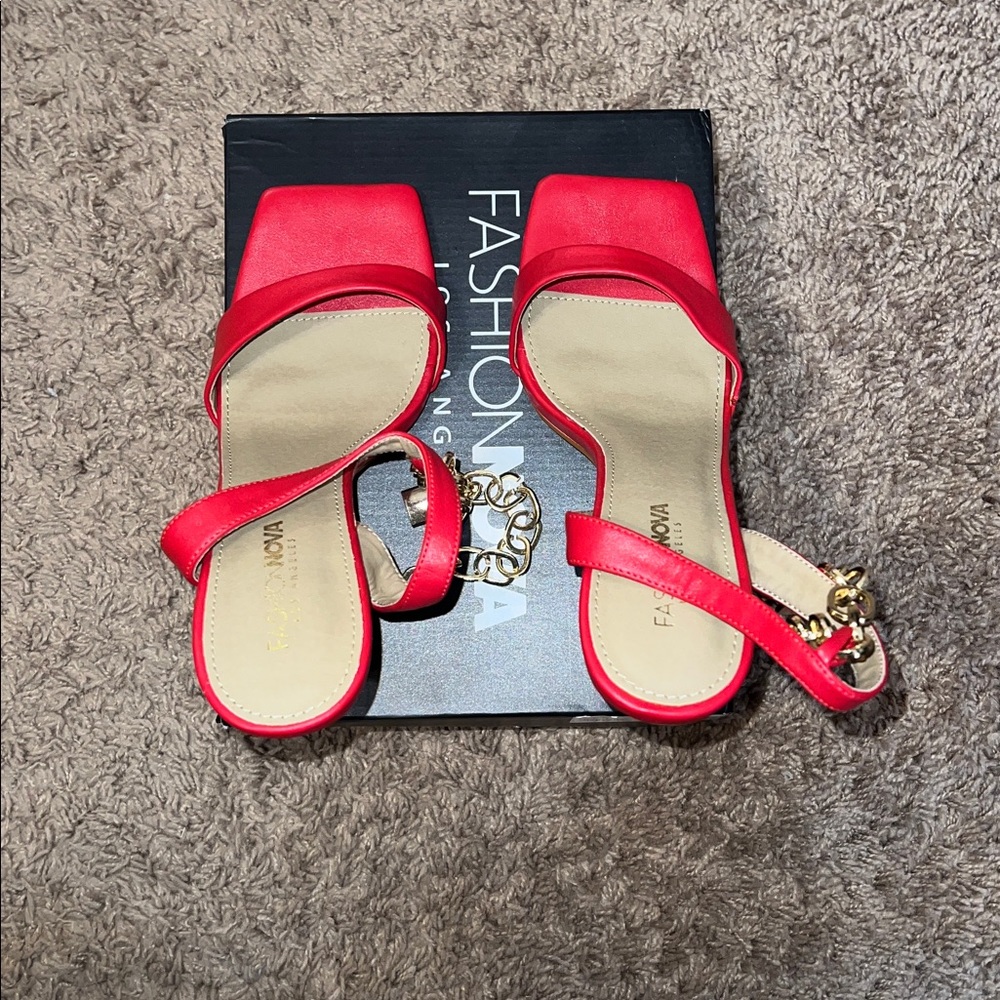 Fashion Nova Red and Gold Chain Heels - Picture 4 of 5